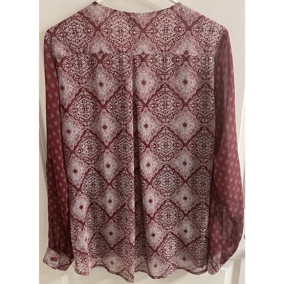 Kut from the Kloth Blouse Women's SIZE XL Snap Closure‎ Sheer Pattern Wine - Picture 5 of 5